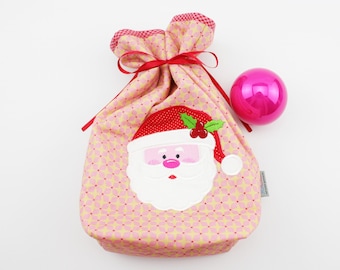 Christmas bag/gift wrapping graphic pattern pink/red