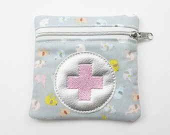 First aid bag elephant light grey/silver 11 x 11 cm