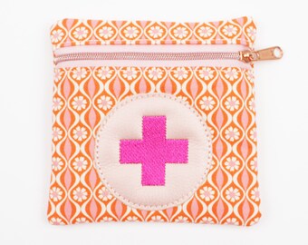 First aid bag retro flowers orange/pink 11 x 11 cm