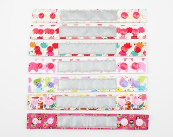 SOS/emergency bracelet wide for children pink/red tones different designs to choose from