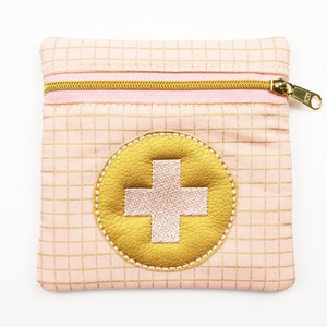 Borsa di pronto soccorso a quadri rosa salmone/oro 11 x 11 cm