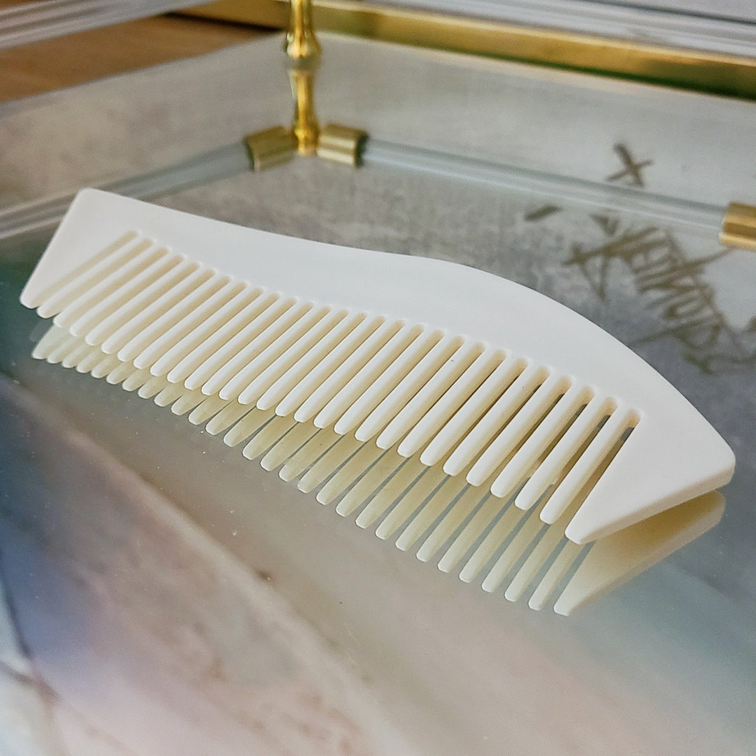 Vintage White Wavy Short Detangler Tooth Comb Brush 80s / 90s Etsy