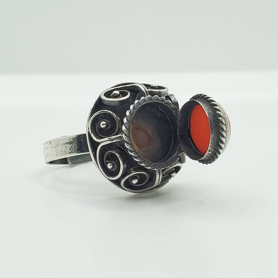 Vintage Sterling Silver Adjustable Size Coral Poi… - image 4