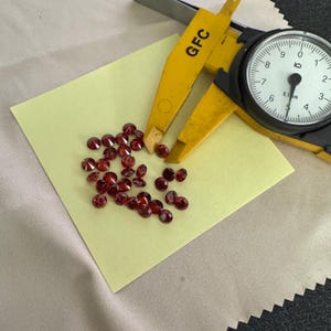 5MM Red Round Cut CZ Gemstone: Machine Cut Cubic Zirconia (4 Pcs)