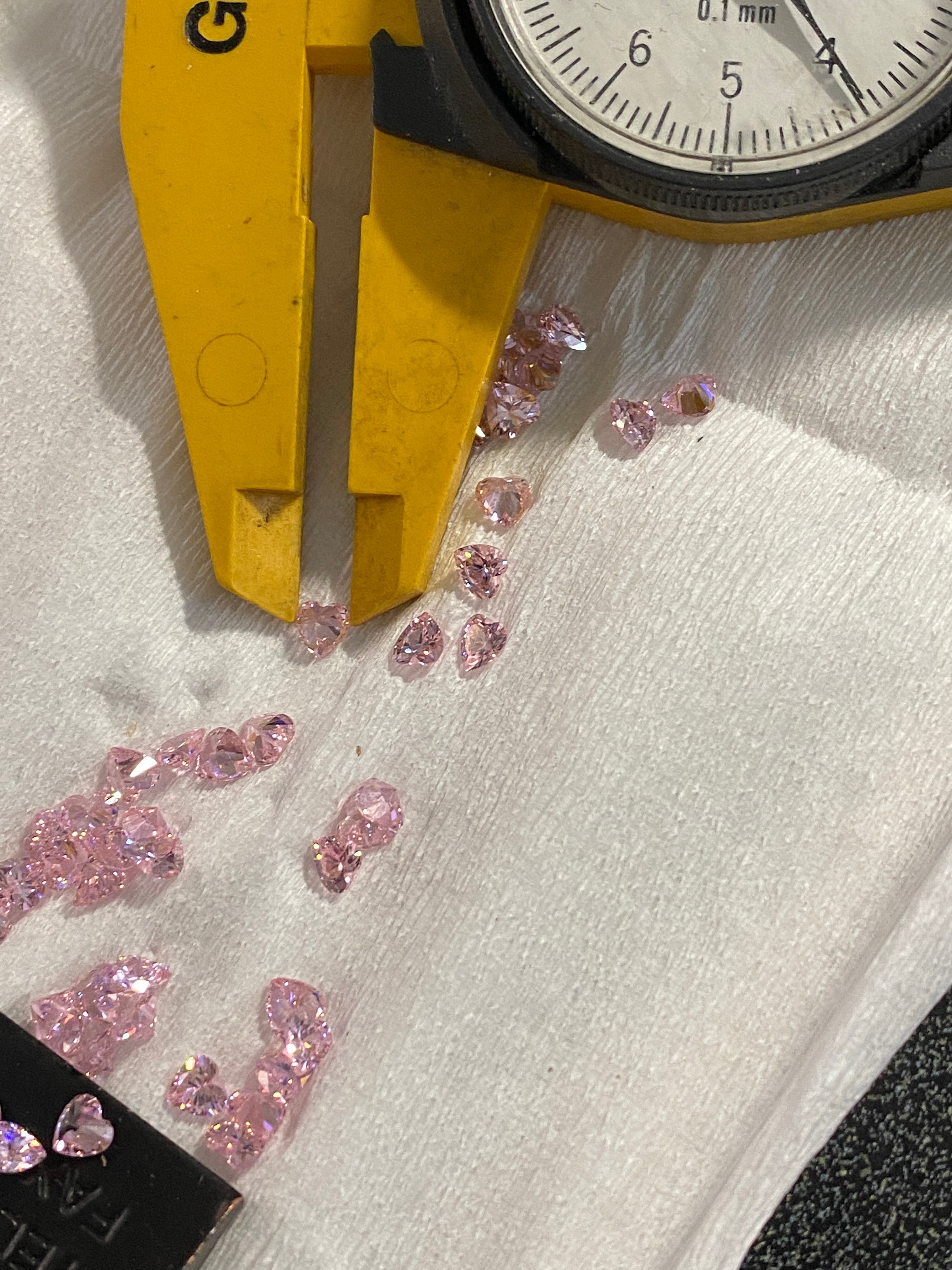 4x4MM Pink Heart CZ 4MM Perfect Color and Quality Pink Heart Cut Machine Cut Loose CZ Cubic Zirconia Gemstone Sold in packages of 6 pieces