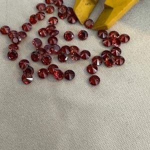 3.5MM Red Round Cut CZ Gemstone: 12 Piece Set