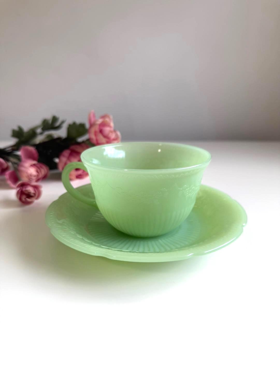 グラス/カップ Fire-King - Fire King Alice Cup &amp; Sauser 1945-1949s Vintage Fire-King Alice Cup & Saucer - Jadite Junkies