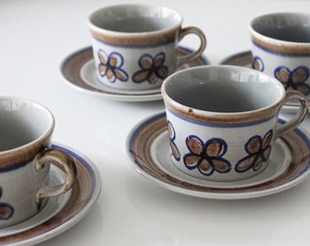 Mid-Century Modern Style Metlox Poppytrail Teacup Set of 4