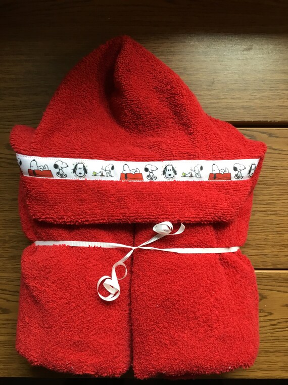 snoopy hooded towel