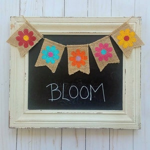 Summer Flowers Mini Burlap Banner, Tiered tray and Wreath Banner