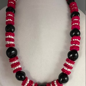 Hawaiian Kukui Nut Lei Mongo Shell Coco Flower Lei Class of 2025 Graduation Lei Wedding Lei PINK