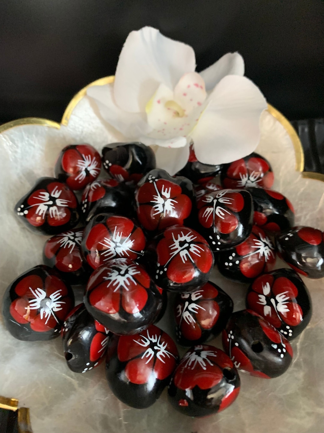 LOOSE Kukui Nuts Hawaiian Kukui Nuts Loose for Lei Making and
