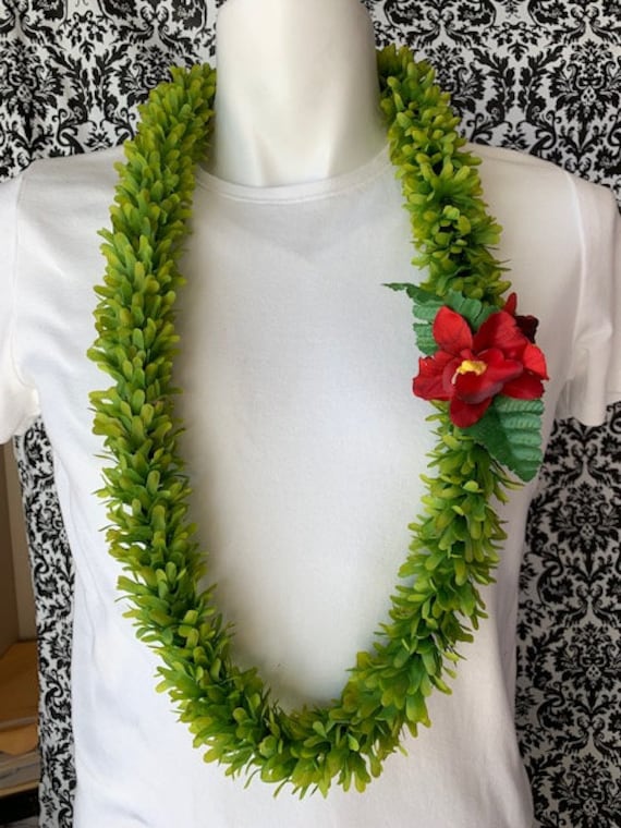 Graduation Leis Buying Guide - With Our Aloha