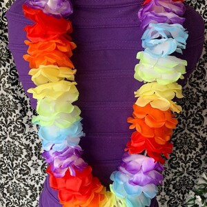 Class of 2025 LGBTQ Pride Hawaiian Plumeria Flower Lei Fabric Flower Lei Graduation Lei Wedding Lei Hawaiian Artificial Flower RAINBOW