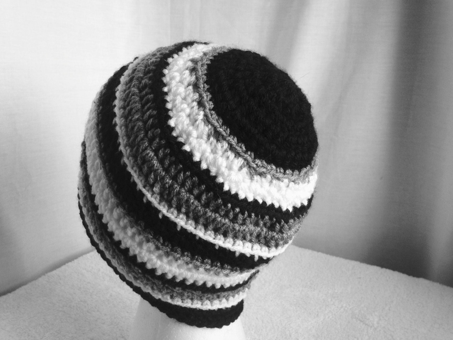 Crochet PATTERN October Hat, Easy Crochet Hat Pattern, Striped Crochet