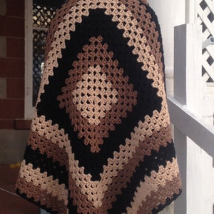 Crochet PATTERN Hooded blanket, granny square hooded blanket, afghan blanket with hood, crochet afghan with hood image 2