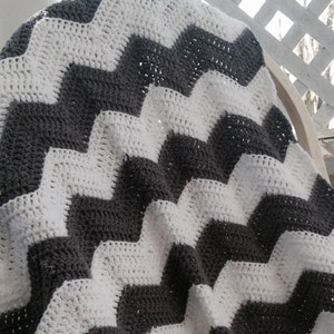 Crochet PATTERN Ripple baby blanket, baby blanket pattern, chevron blanket pattern, ripple blanket pattern, crochet baby afghan image 2