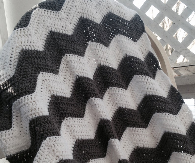 Crochet PATTERN Ripple baby blanket, baby blanket pattern, chevron blanket pattern, ripple blanket pattern, crochet baby afghan image 2