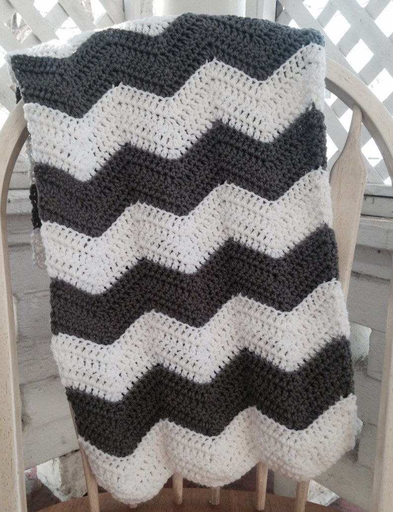 Crochet PATTERN Ripple baby blanket, baby blanket pattern, chevron blanket pattern, ripple blanket pattern, crochet baby afghan image 5