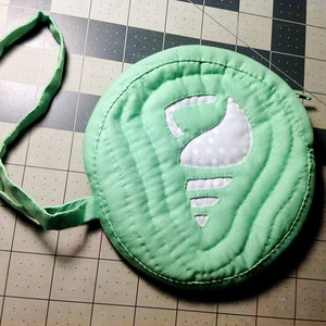 Unique fashion hand stitched shell Hawaiian quilting style purse
