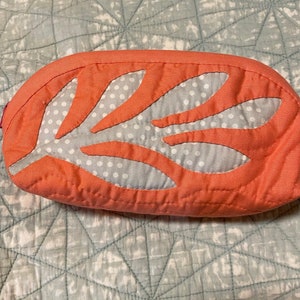 Bolso de planta Ti estilo acolchado hawaiano único cosido a mano