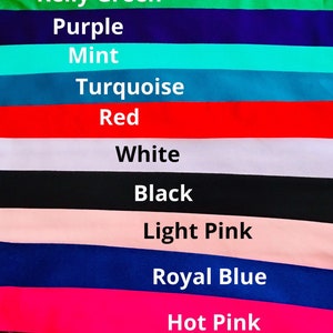 K&ouml;nnte beinhalten: Ein vertikales Bild, das 12 Stoffmuster in verschiedenen Farben zeigt. Die Farben sind: Wein, Kellygr&uuml;n, Lila, Minze, T&uuml;rkis, Rot, Wei&szlig;, Schwarz, Hellrosa, K&ouml;nigsblau, Pink und Anthrazitgrau.