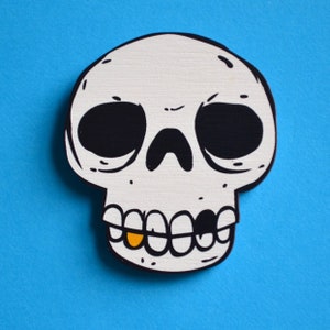 Skull wooden pin