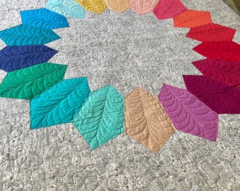 Colcha moderna arcoíris, colcha para bebé hecha a mano, colcha con rueda de colores, manta contemporánea para guardería, tapiz de pared arcoíris, venta de colchas hechas a mano