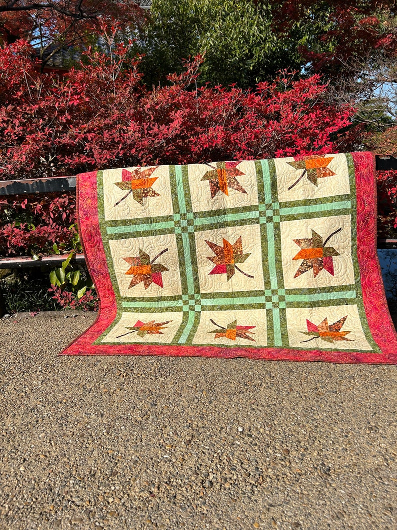 Fall quilt, maple leaf quilt, lap quilt, handmade quilt sale, quilted throw image 6