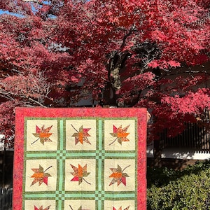 Fall quilt, maple leaf quilt, lap quilt, handmade quilt sale, quilted throw image 2