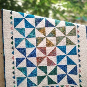 Beautiful baby quilt, blue baby quilt, lap quilt, handmade quilt sale, couch throw, quilted throw quilt, first birthday gift, patchwork quil