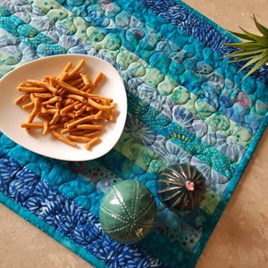 Quilted placemats, blue table topper, blue batik table decor, set of two blue table mats, dining mats, mug rug