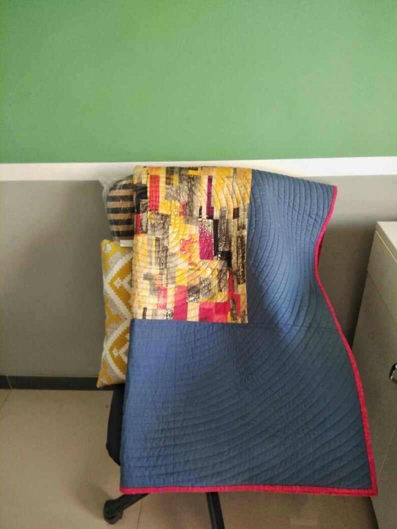 Modern Throw Quilt, Gray Quilt, Gold Quilt, Couch Throw, Spiral Quilt ...