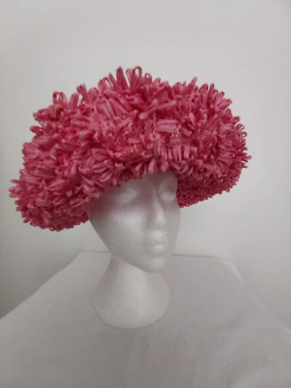 Vintage Hordens pink straw hat