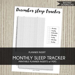 Può includere: Inserimento per pianificatore di tracciamento del sonno di dicembre stampabile. Il tracker è una griglia con 31 giorni e 28 ore. I giorni della settimana sono elencati sul lato destro della griglia. La parte inferiore della pagina ha una griglia più piccola per tracciare le ore di sonno del mese.