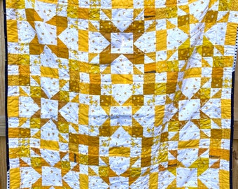 Sunny Stars Baby Quilted Blanket