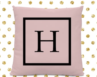 Oreiller initiale - lettre coussin - oreiller avec la lettre H - coussin monogramme - coussin personnalisé - rose lettre oreiller