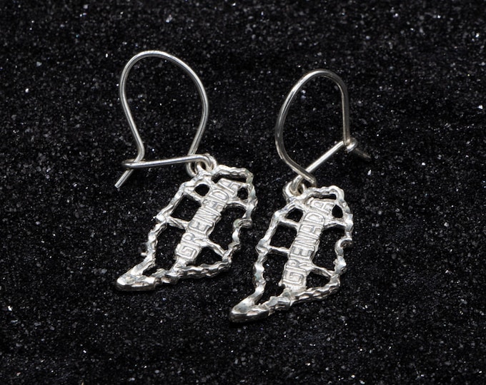 Large Grenada Map Earring Hanging Short in 925 Sterling Silver