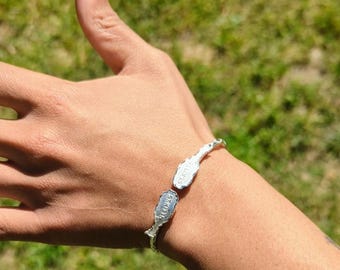 St Kitts Map Light Handcrafted 925 Sterling Silver Bangle Bracelet with Diamante Pattern