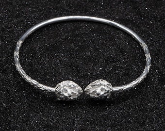 Sterling Silver West Indian Bangle: Lion Head Diamante Pattern