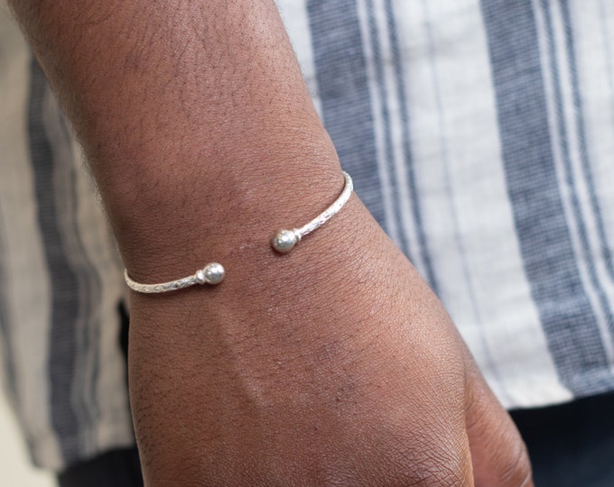 Handmade Bangle with Ball ends and Calypso Pattern in .925 Sterling Silver