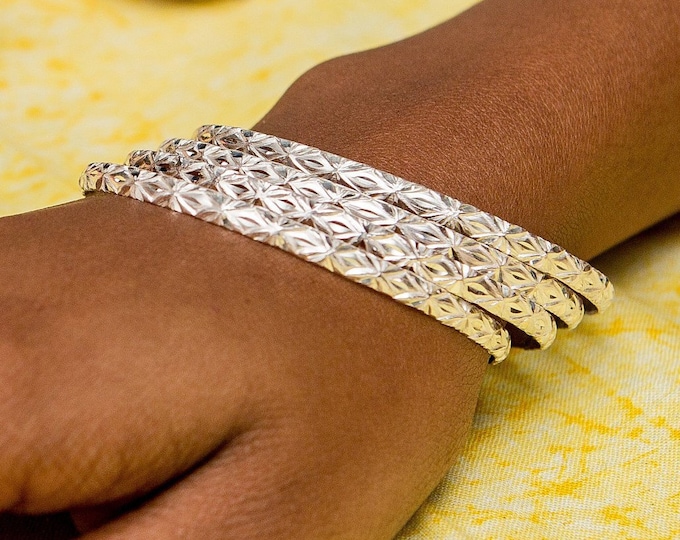Handmade Sterling Silver West Indian Jingle Bangle: Diamond Pattern (4mm)