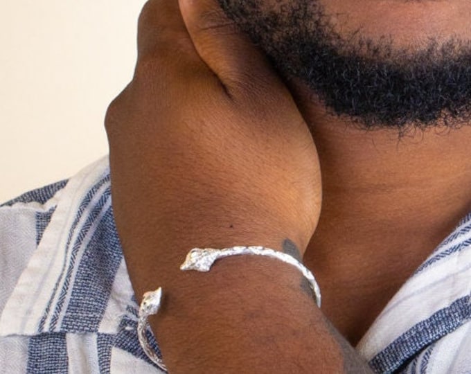 West Indian Bangle Conch Shell with Diamante pattern Handmade .925 Sterling Silver 110