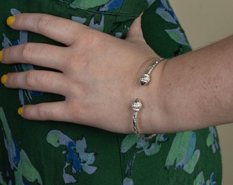 Sterling Silver West Indian Bangle: Calypso Pattern Taj Mahal Ends