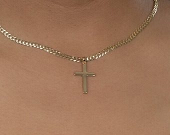 Small Cross Pendant in 14 KT Yellow Gold