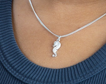 Caribbean Seahorse Pendant with Chain in .925 Sterling Silver