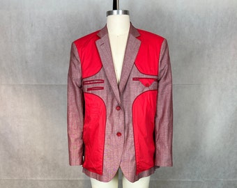 Blazer unisex reciclado de adentro hacia afuera en rojo escandinavo / malva - Detalles interiores expuestos y celebrados
