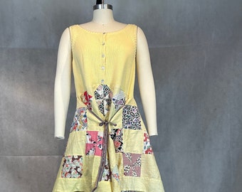 Erstaunliche Mid Century Vintage Ungefütterte Quilt & 1970er Jahre Baumwollweste Erstellen Sie ein Sunny Cottage Core Romantisches Kleid