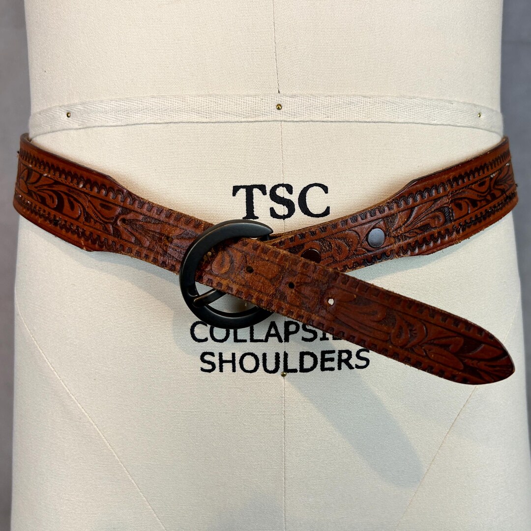 Collectionner les Ceintures Western pour Homme des années 50 : guide du connaisseur