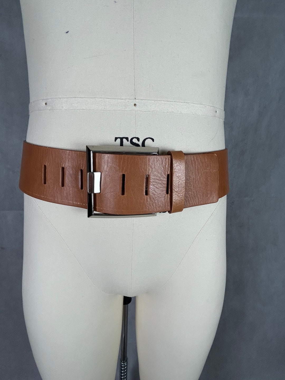 Vintage Kenneth Cole Genuine Leather 2.5 display picture 1
